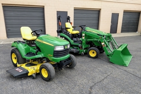 John Deere x700 vs 1025r