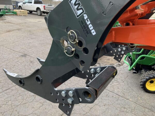 Brush Crusher BC-4300 Grapple For SSQA Loaders