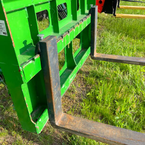 HLA 4200 LB Pallet Forks Headache Rack