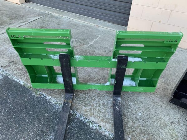 2,000 Lb Standard Duty Pallet Forks