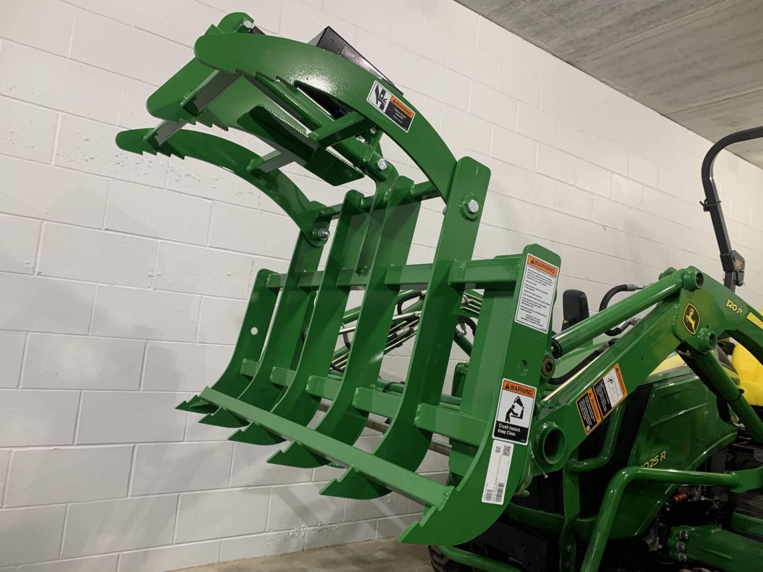 Mini Electric Grapple (ESCG48) for Tractors by Worksaver