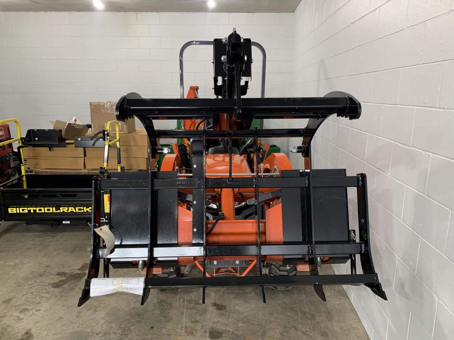 Mini Electric Grapple (ESCG48) for Tractors by Worksaver