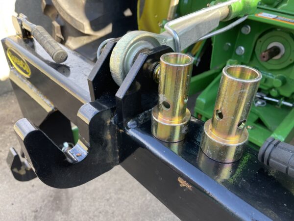 Included set of bushings for lower pins on attachment