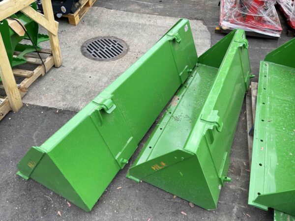 Heavy Duty Bucket for Tractors