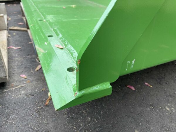Bottom Digging Edge with Pre-Drilled Accessory Holes
