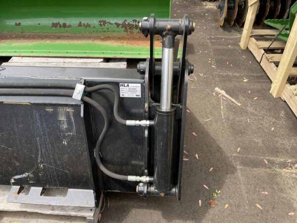 HLA 4 in 1 Bucket