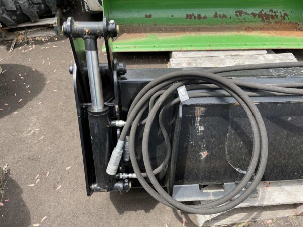 One of the Hydraulic Cylinders