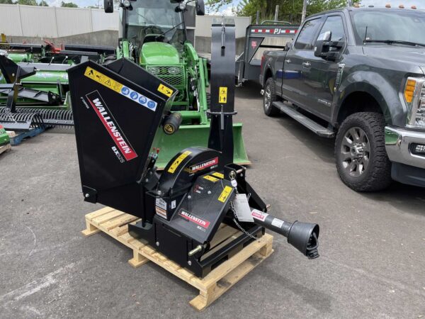 Overview of Wallenstein Wood Chipper BX36S