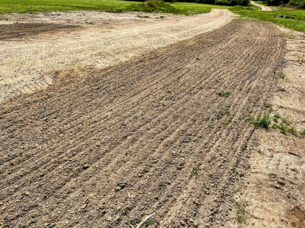 Graded Soil After Pulverizing With Bar Shanks 02