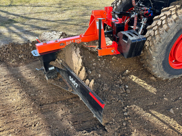 3-Point Rear Blade Scraping and Pulling Dirt