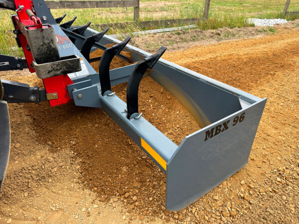 Heavy Duty Box Blade, Dirt Dog MBX 98 Box Blade, Side View