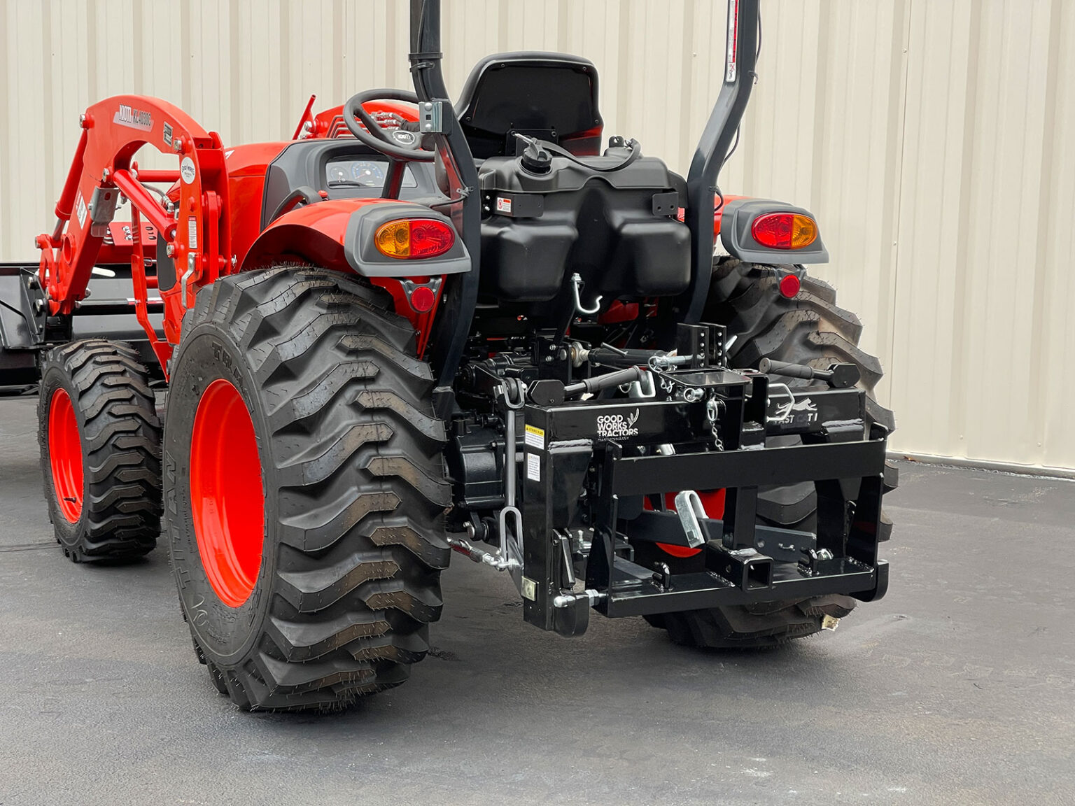 Tractor Counterweight Bundle: Weight Rack + 8 Suitcase Weights - Good ...