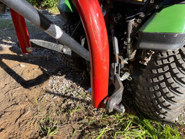 Lower Link Connection on Worksaver 500 Series Post Hole Digger