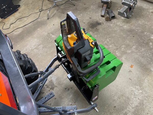Chainsaw in Chainsaw Slot on GWT VersaBracket even While Using 70 lb Suitcase Weights