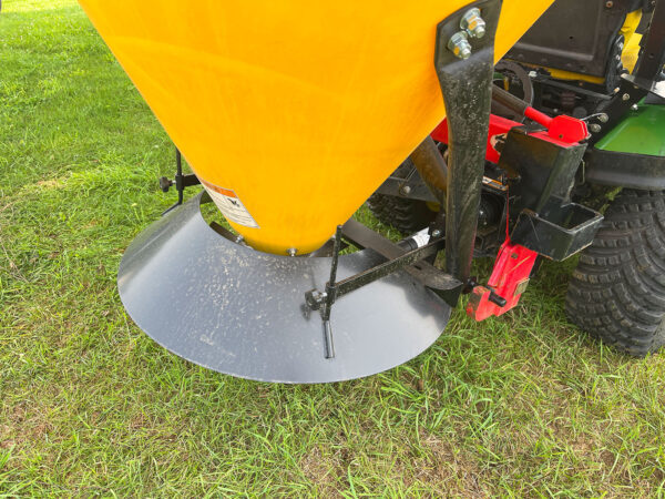 BEFCO Poly-Hop Spreader Deflector and Quick Hitch Compatibility