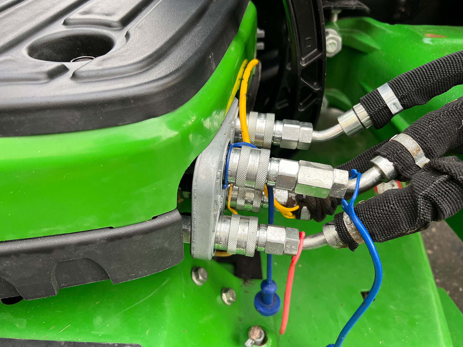 John Deere 1025r Tractor For Sale w/ Powerflow Bagger Good Works Tractors