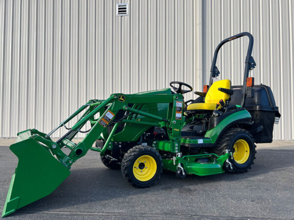 2015 John Deere 1025R with only 1 hour on it!