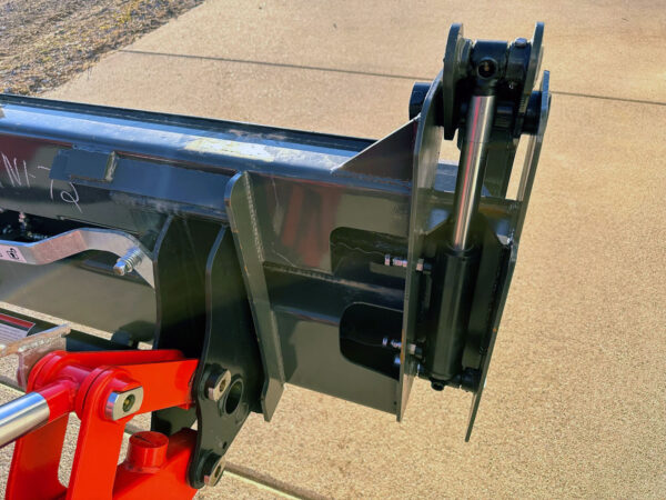 Hydraulic Cylinder on 4-in-1 Bucket by Ironcraft