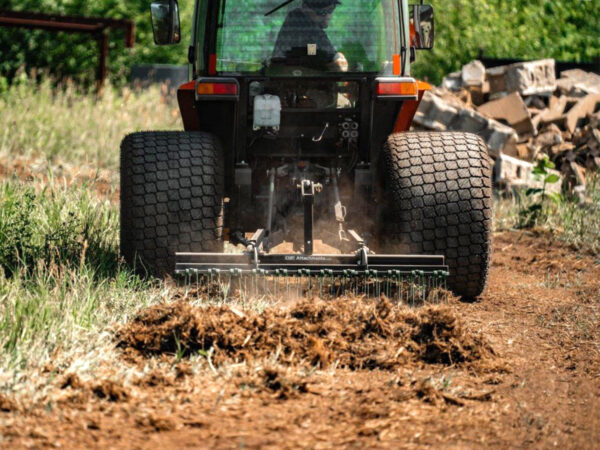 CMP Heavy Duty 3-Point Dethatcher Combing Soil