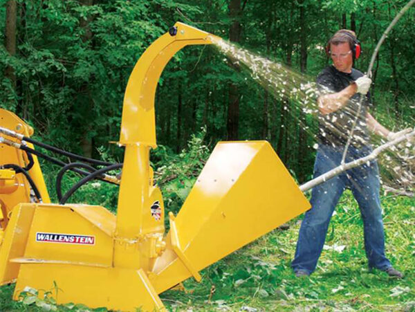 Using the Wallenstein BXH42 Skid Steer Wood Chipper