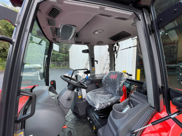 RENTAL Kioti NS6010 Utility Tractor Interior Overview