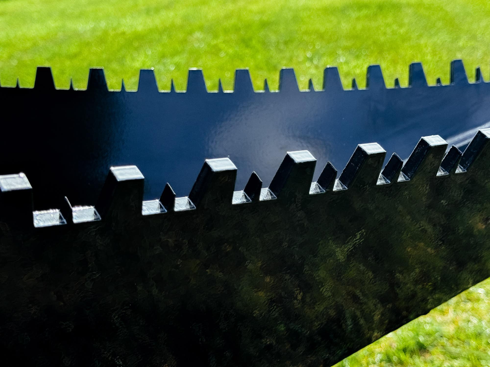 Bi-Directional Cutting Edge on Mega Wrecker Bucket