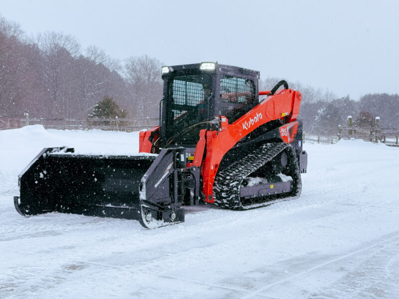 HLA Snow Wing with wings forward to trap snow