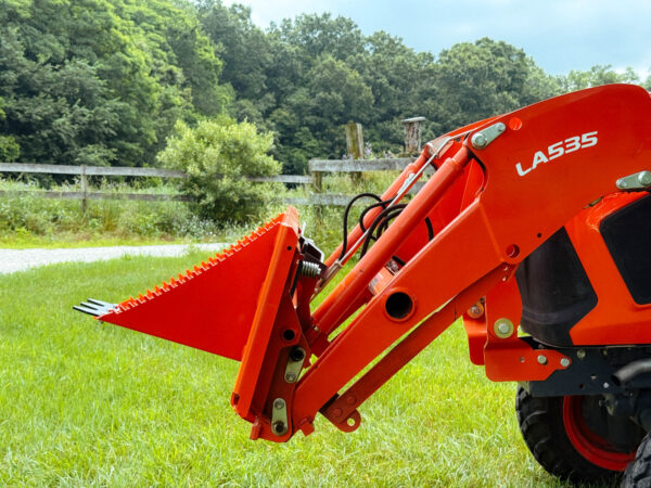 Side View of GWT Mini Wrecker (Stump Bucket)