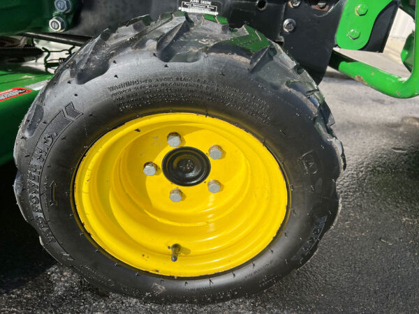 Front R4 Tire