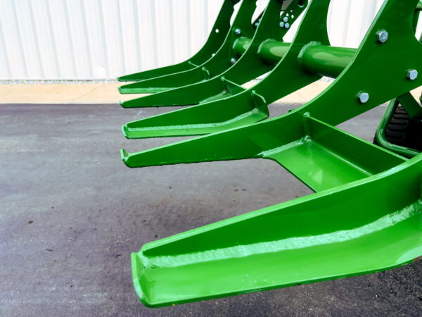 Runners on Bottom Tines