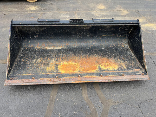 Used John Deere C76 Skid Steer Bucket