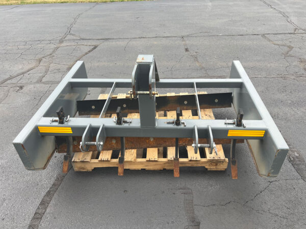 Front View of Dirt Dog GRB60 Land Plane