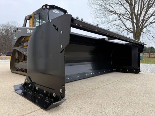 Inside View of HLA 3400 Snow Pusher