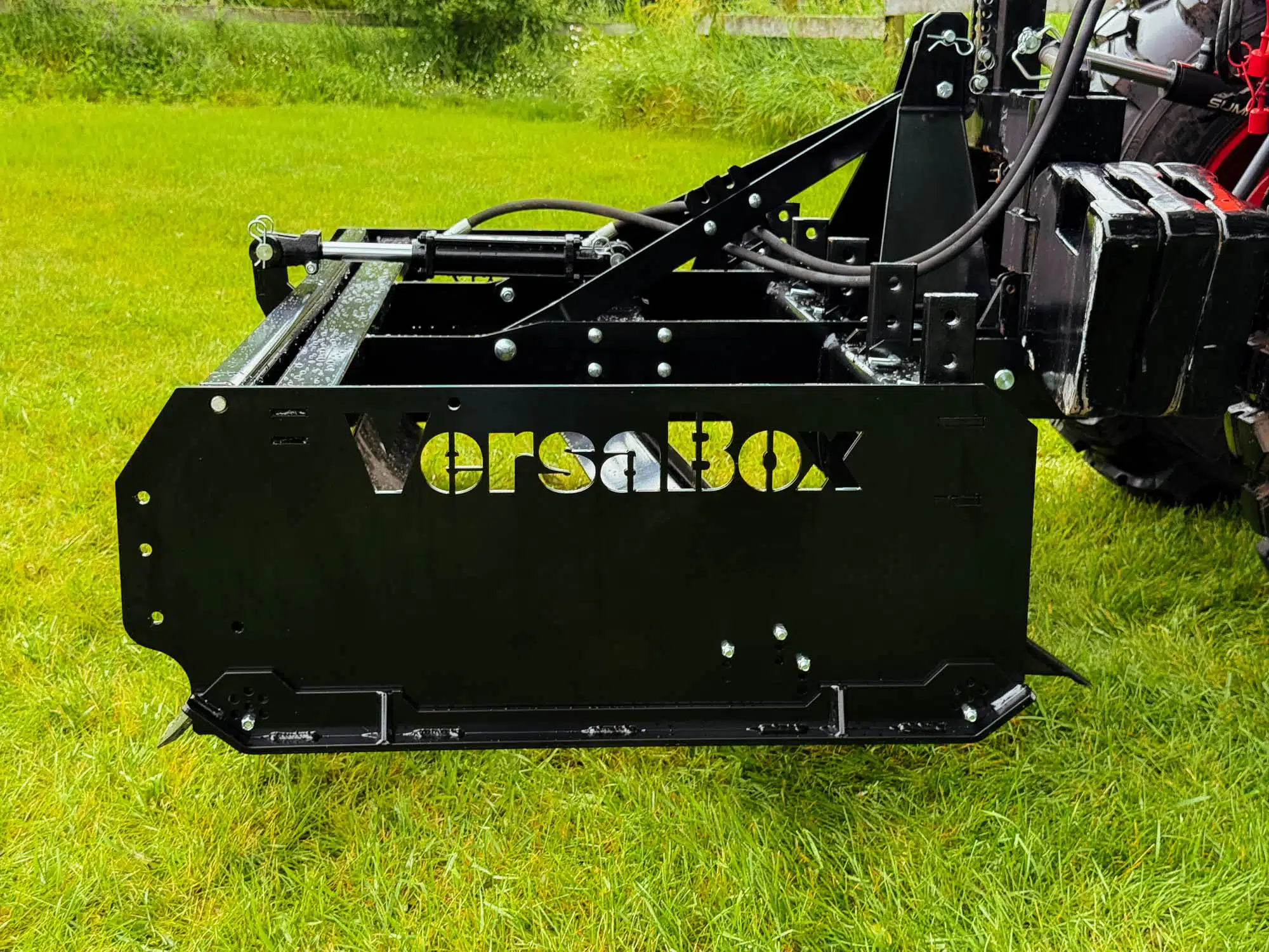 Side view of Heavy Duty VersaBox